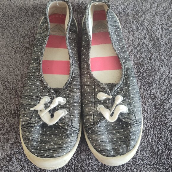 Roxy Big Girl Heatherd Slip on Loafer Sneaker. - Picture 1 of 3